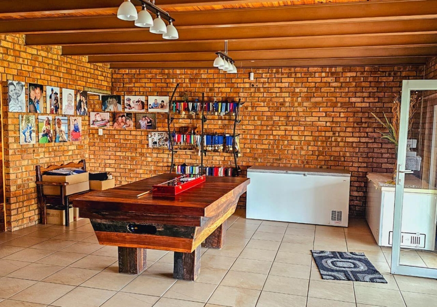 3 Bedroom Property for Sale in Oranjeville Free State